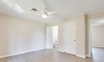 1842 Grace Pete St in Crowley, LA - Building Photo - Building Photo