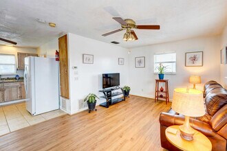 3602 Waterloo Dr, Unit SI ID1386178P in Corpus Christi, TX - Foto de edificio - Building Photo