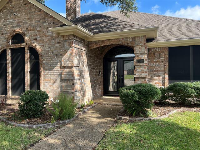 property at 2601 Oak Point Dr