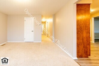 6305 Salge Dr in Fort Wayne, IN - Building Photo - Building Photo