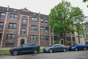 3011 N Racine Ave in Chicago, IL - Building Photo