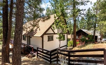 638 Main St in Big Bear Lake, CA - Building Photo - Building Photo
