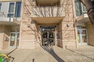 718 W Trade St in Charlotte, NC - Building Photo - Building Photo