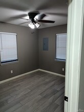 915 E Samano St in Edinburg, TX - Building Photo - Building Photo
