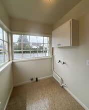 595 E Washington St in Stayton, OR - Building Photo - Building Photo