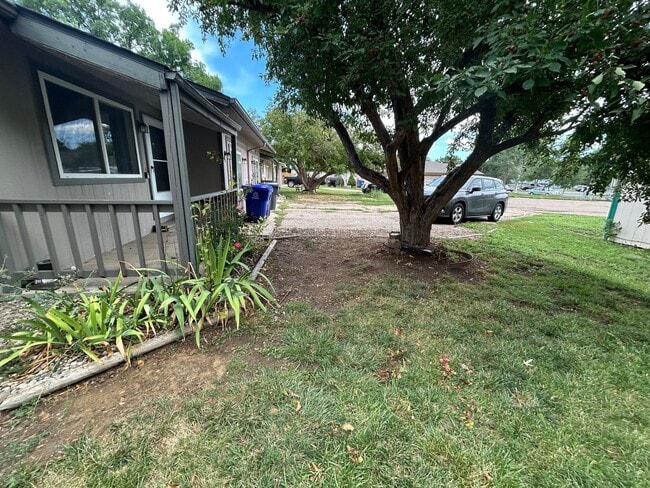 property at 1249 E 6th St