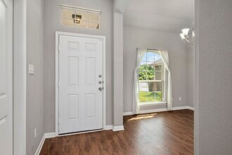 2131 Naples Wy in Bryan, TX - Building Photo - Building Photo
