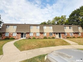 3440 Villa Ridge in Peoria, IL - Building Photo