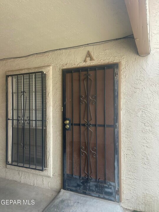 10720 Forest Ridge Ln in El Paso, TX - Building Photo