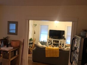 98 Walworth St, Unit 2 in Saratoga Springs, NY - Building Photo - Building Photo