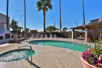 Somerset Place Apartments in Tucson, AZ - Foto de edificio - Building Photo