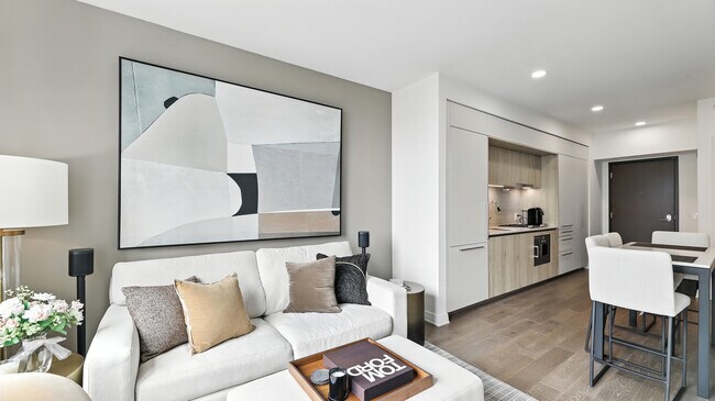 211 N Harbor Dr in Chicago, IL - Building Photo - Building Photo