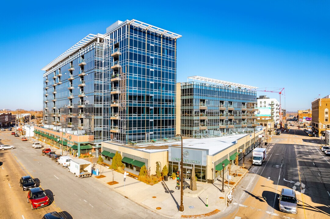 Cobalt Condominiums in Minneapolis, MN - Foto de edificio