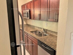 661 NW 191st St in Miami, FL - Building Photo - Building Photo