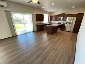 2108 W Sunnyview Ln in Ellensburg, WA - Building Photo - Building Photo