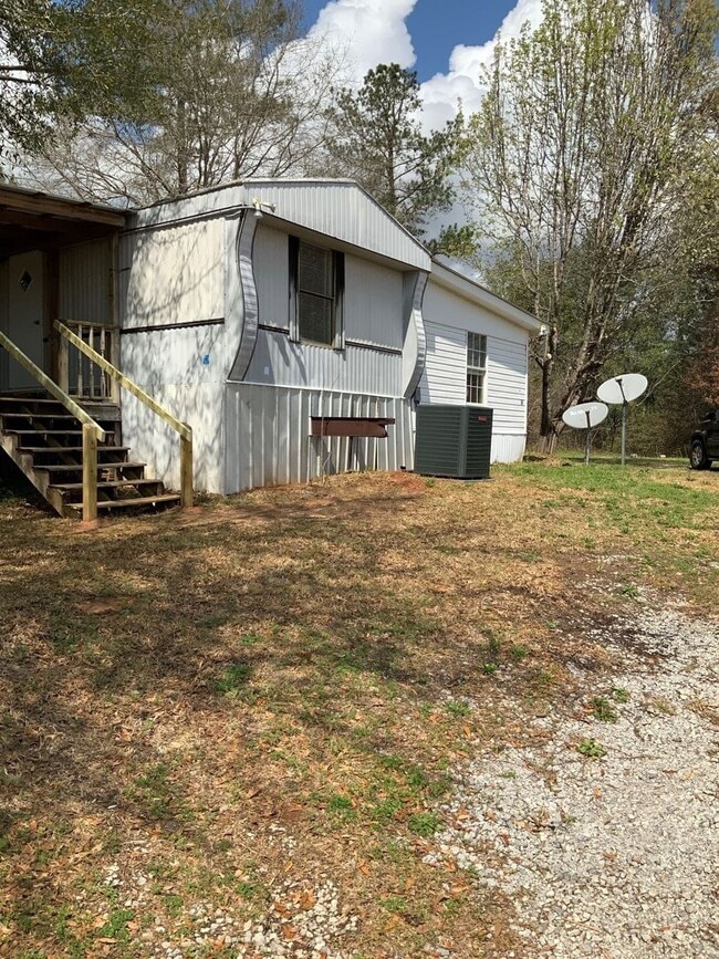 852 7th Ave in Forest Home, AL - Building Photo - Building Photo