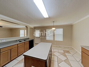 7915 Maple Leaf in San Antonio, TX - Building Photo - Building Photo