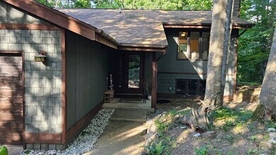 2467 E Potter Rd in Traverse City, MI - Building Photo - Building Photo