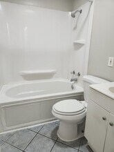 1135 Laire Dr in St. Louis, MO - Building Photo - Building Photo