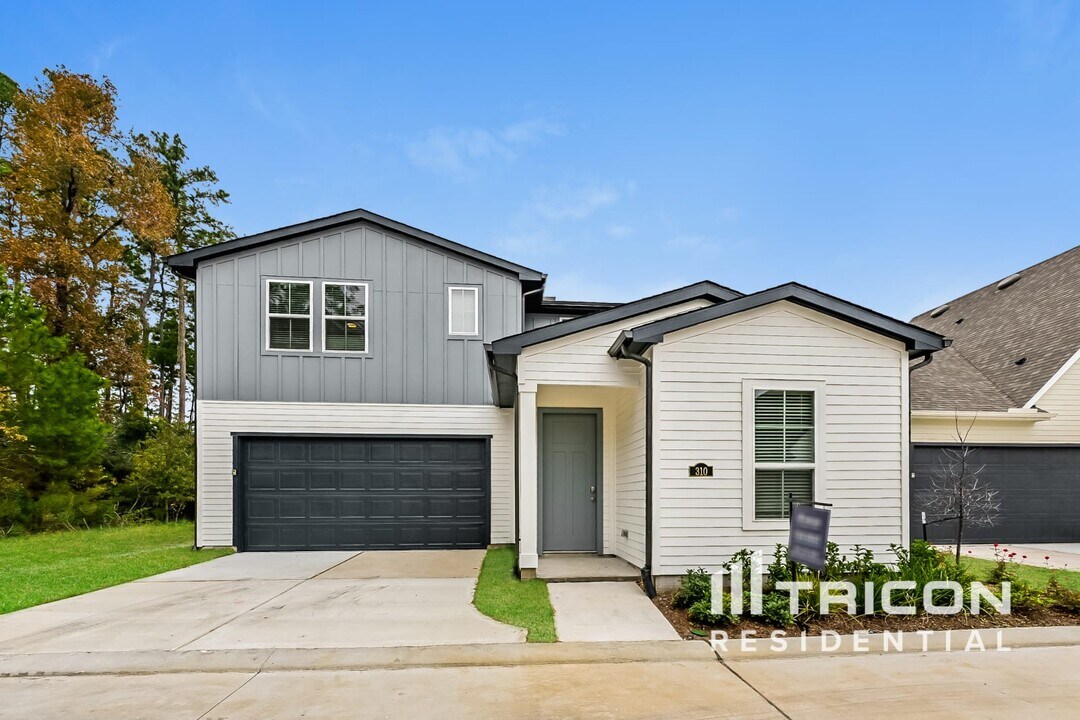 9835 Willow Creek Commerce Dr in Tomball, TX - Building Photo