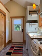 5109 NE Mason St, Unit Beautiful ADU for rent in Portland, OR - Foto de edificio - Building Photo