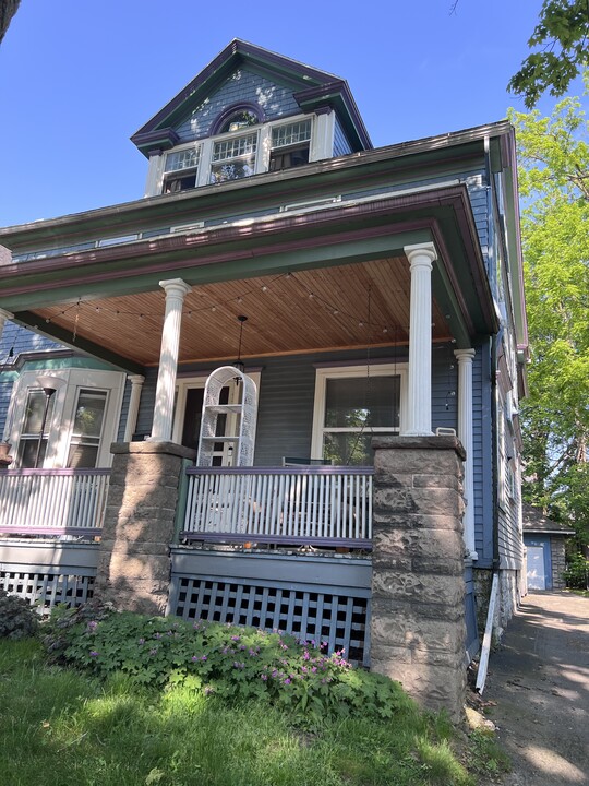 149 Rutgers St in Rochester, NY - Building Photo