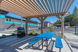 Sixty20 on 4th Apartments in Spokane Valley, WA - Foto de edificio - Building Photo