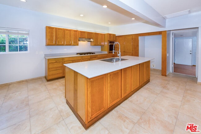 property at 3751 Scadlock Ln