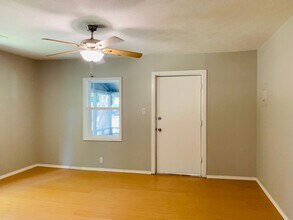 7 Burdette Pl-Unit -7 Burdette Place Unit B in Newnan, GA - Building Photo - Building Photo