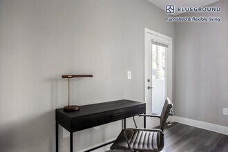 5535 Westlawn Ave in Los Angeles, CA - Building Photo - Building Photo