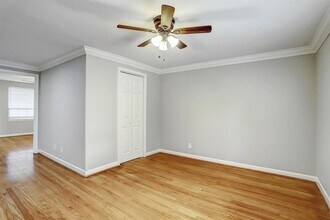 2643 Greenbriar Dr in Houston, TX - Building Photo - Building Photo