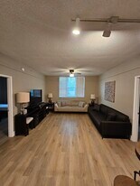 780 S Sapodilla Ave in West Palm Beach, FL - Building Photo