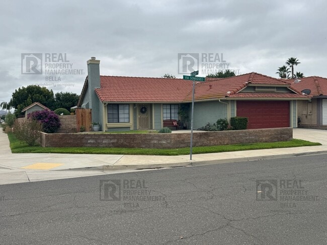property at 29608 Via Sonroseo
