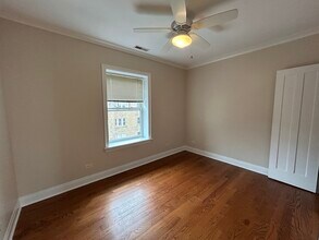 2704 W Ainslie St, Unit 3 in Chicago, IL - Building Photo - Building Photo