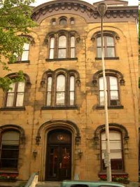 Renzi Spruce Street Apartments in Philadelphia, PA - Foto de edificio - Building Photo