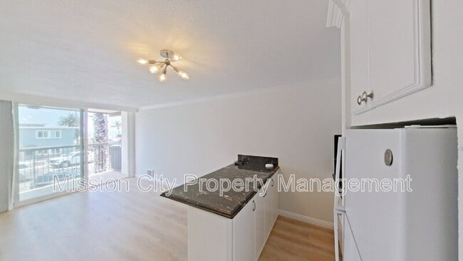 property at 4902 Sandyland Rd