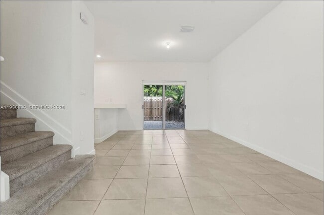 2645 SE 17th St in Homestead, FL - Building Photo - Building Photo