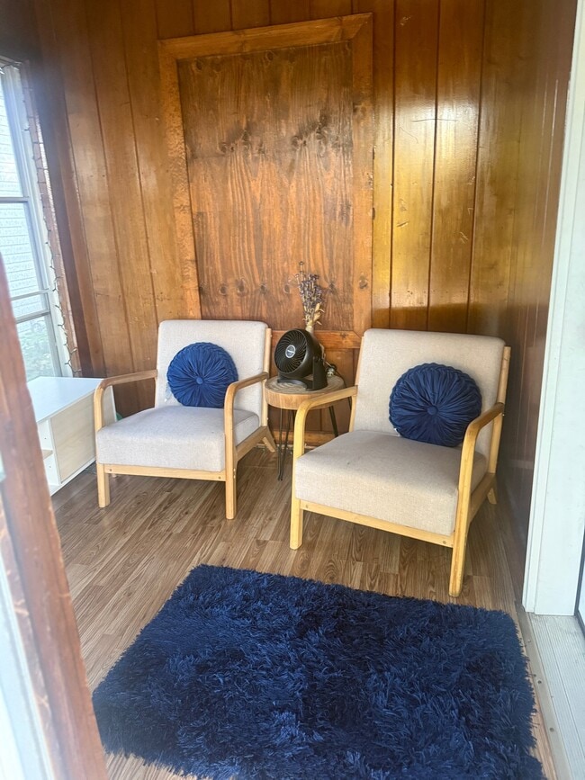 property at 3759 N Knox Ave
