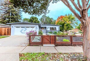 3040 Blane Way in Napa, CA - Building Photo