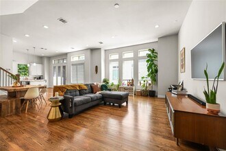 1215 W 25th St in Houston, TX - Building Photo - Building Photo