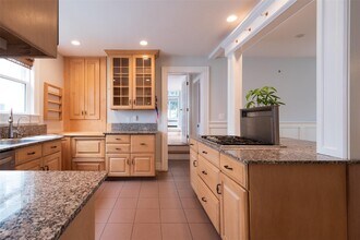 217 Larchmont Ave in Larchmont, NY - Building Photo - Building Photo