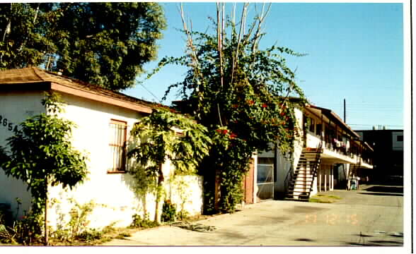 2640 1/2 Peck Rd in El Monte, CA - Foto de edificio