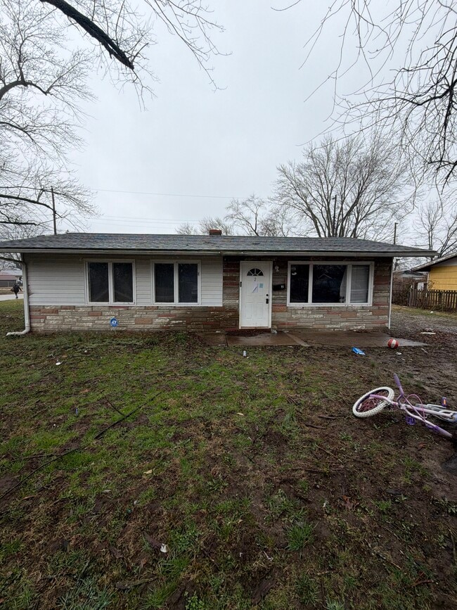 property at 2 E Adams Dr