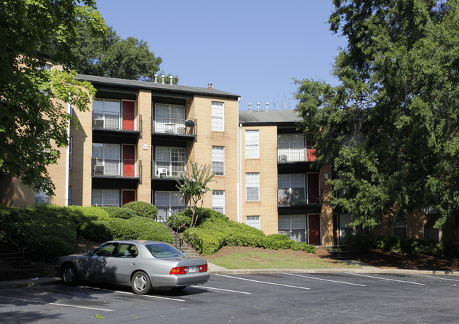 Columbia Plaza in Atlanta, GA - Building Photo - Building Photo