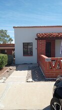503 S Paseo Lobo in Green Valley, AZ - Building Photo - Building Photo