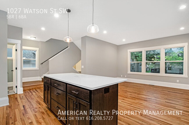 1027 Watson St SW in Grand Rapids, MI - Building Photo - Building Photo