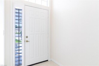 687 Melville Ct in Naples, FL - Building Photo - Building Photo