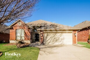 3100 Carnoustie Dr, Unit 209 in Norman, OK - Building Photo