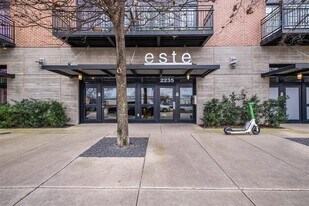 2235 E 6th St in Austin, TX - Building Photo