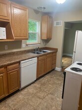 1102 Lindberg Rd in West Lafayette, IN - Foto de edificio - Building Photo